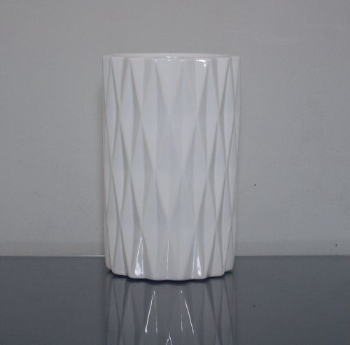 Ceramic Diamond Cylinder Vase White 5