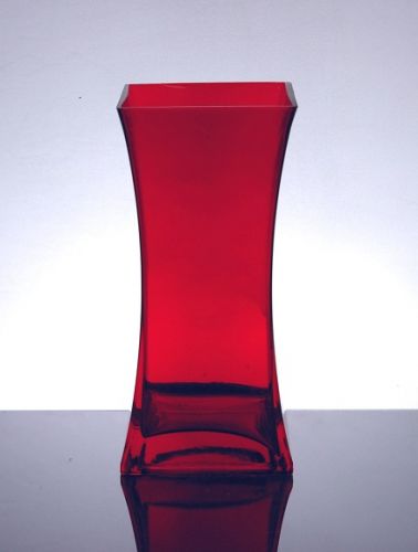 Short Tapered Block Vase Red 4