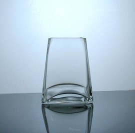 Short Tapered Up Glass Vase 3.5