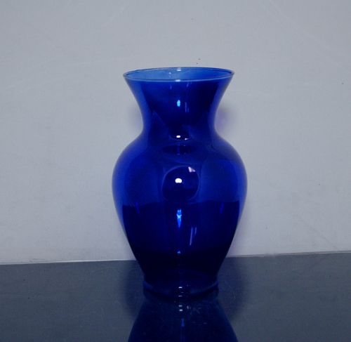Glass Ginger Vase Blue 4.25